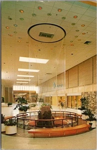 Tarjeta postal vintage de Brookfield, Wisconsin de los años 60 centro comercial Brookfield Square - Imagen 1 de 2