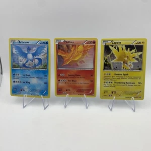 Carte Articuno, Zapdos, Moltres, Tesori Leggendari, Holo, Pokémon TCG, 2013 - Foto 1 di 7