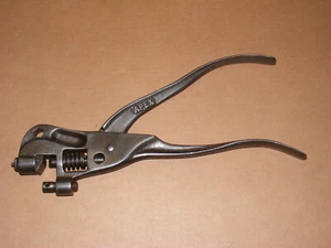 Chas Morrill Apex Large Hand Saw Blade Tooth Setter - Picture 1 of 8