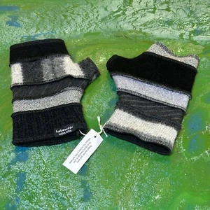Hobowear fingerlose Handschuhe ohne Handschuh, No Love Traverse City Michigan Upcycling Neu mit Etikett - Bild 1 von 3