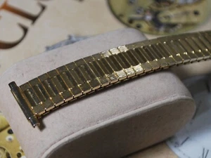 NOS 17mm to 22mm Gold Tone S.S. Men's Expansion Watch Band -- CCG10262022 - Bild 1 von 8