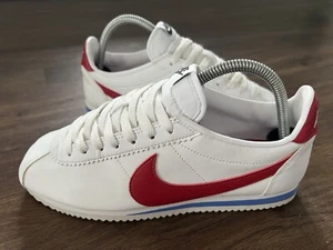 NIKE Cortez 'Forest Gump' Hombre Gimnasio Correr Entrenadores, Blanco/Rojo/Azul - Talla 6 - Imagen 1 de 12