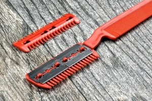 Peine de afeitar de dientes finos de 8"" con 5 hojas de afeitar adicionales, colores surtidos - Imagen 1 de 5