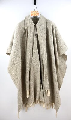 Poncho vintage sin marca tejido diamante mezcla lana en arenisca OSFM Foto 1 de 4