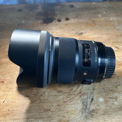 Sigma Art 50mm f/1.4 DG HSM Lens for Canon (EF Mount) - Near MINT - Image 1 of 4