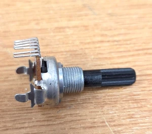 Potentiometer     50KAX2     (Stk: 64503AAA) - Picture 1 of 2
