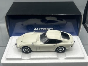 1/18 AUTOart Toyota 2000 GT White 78753 ; - Picture 1 of 19