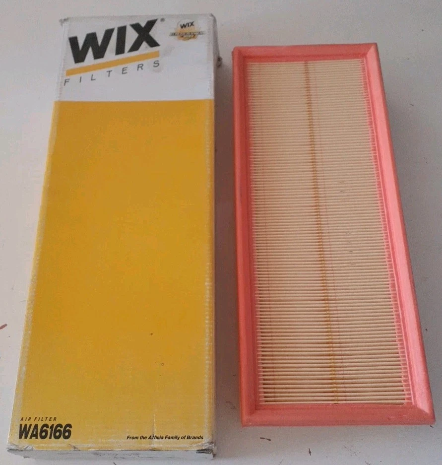 Elemento de filtro de aire WA6166 para Audi 80 90 Jeep Wrangler VW Golf Passat Jetta Foto 1 de 1