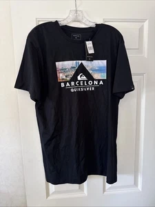 Quiksilver Barcelona Herren T-Shirt Schwarz Grafikdruck - Neu mit Etikett - Größe L - Bild 1 von 7