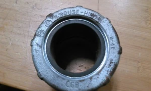 CROUSE-HINDS H-42 CONDUIT FITTING, 2-1/2" THREADS - Picture 1 of 3
