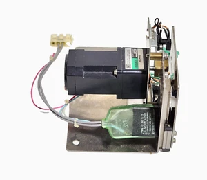 Oriental Motor Reversibile Motor 0RK1GN-AU 0GN25K Gear Head USED. - Picture 1 of 7