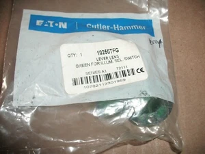 EATON CUTLER HAMMER 10250TFG GREEN LEVER SWITCH LENS - 2 AVAILABLE - Picture 1 of 2
