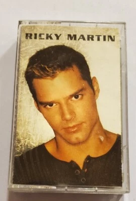 Ricky Martin self titled 1999 Cassette Tape Columbia Records Latin Foto 1 de 3