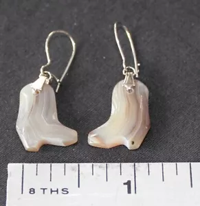 Rare Vintage Cowboy Boot Carved AGATE Dangle Silver tone EARRINGS NOS - Picture 1 of 2