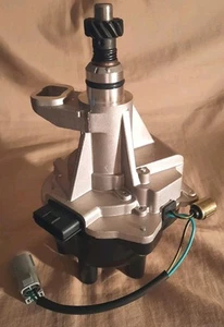 Ignition Distributor For Nissan Frontier Quest Infiniti QX4 Mercury Villager - Picture 1 of 8