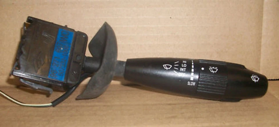 INTERRUPTOR DE TALLO LIMPIAPARABRISAS FAMILIAR DAEWOO NUBIRA 1999 96271607 WC Foto 1 de 1