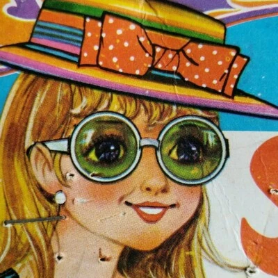 Gafas de sol vintage para niños de plástico suave rojo azul amarillo gris tintado marco Lucite de 5" Foto 1 de 4