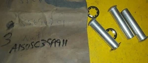 OEM INTERNATIONAL NUT 556949C1 QTY 3 - Picture 1 of 3