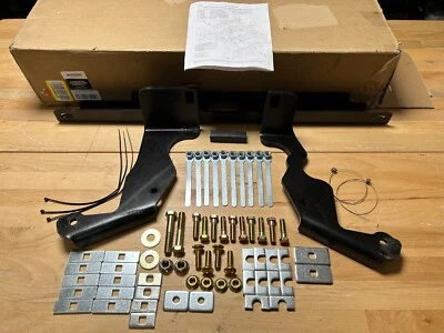 Soportes de quinta rueda Curt, Select Ram 1500 con suspensión neumática de fábrica SOLO RECOGIDA Foto 1 de 4