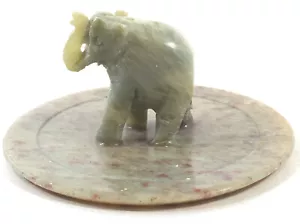 Estatuilla de elefante miniatura tallada piedra de jabón montaje circular - Imagen 1 de 12