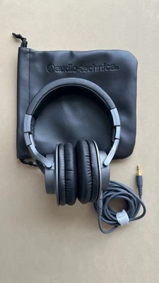 Audio-Technica ATH-M40x Headphones - Image 1 of 3