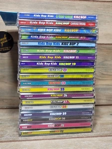 Kidz Bop CD Lot of 20 (Various Years) Pop Songs By Kids For Kids School Teachers - Bild 1 von 6