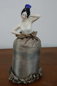 Antica mezza bambola Hertwig c1925 8" Germania 4847 Boudoir Vanity Pincushion - Foto 1 di 7
