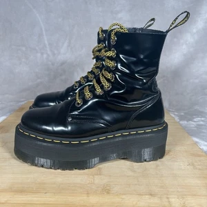 Stivali Dr. Martens Vegan Jadon Max in pelle verniciata plateau neri da donna taglia 8 - Foto 1 di 13
