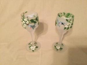 Charmante mattierte Kolibri handbemalte Weingläser 2er-Set - Bild 1 von 3