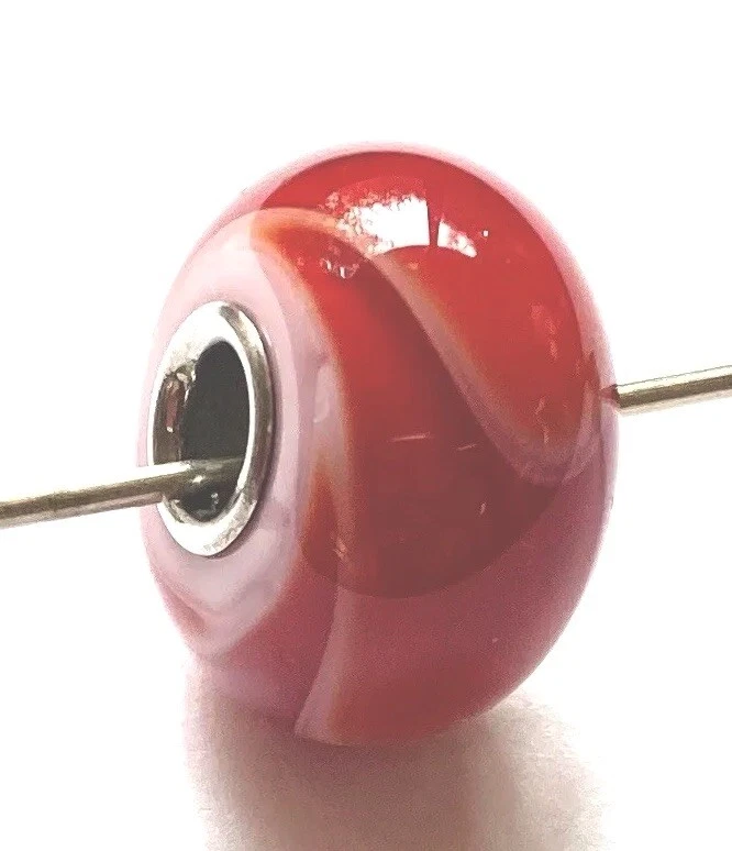 Raro ÚNICO TROLLBEAD Original ARMADILLO ROJO FONDO BLANCO Cuentas de Vidrio 925 Núcleo Foto 1 de 4