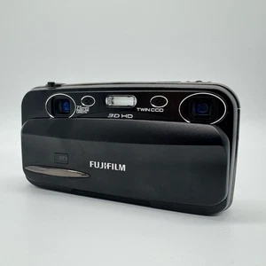 Fujifilm Finepix W3 Real 3D Compact Digital Camera Twin CCD Tested Working - Picture 1 of 13