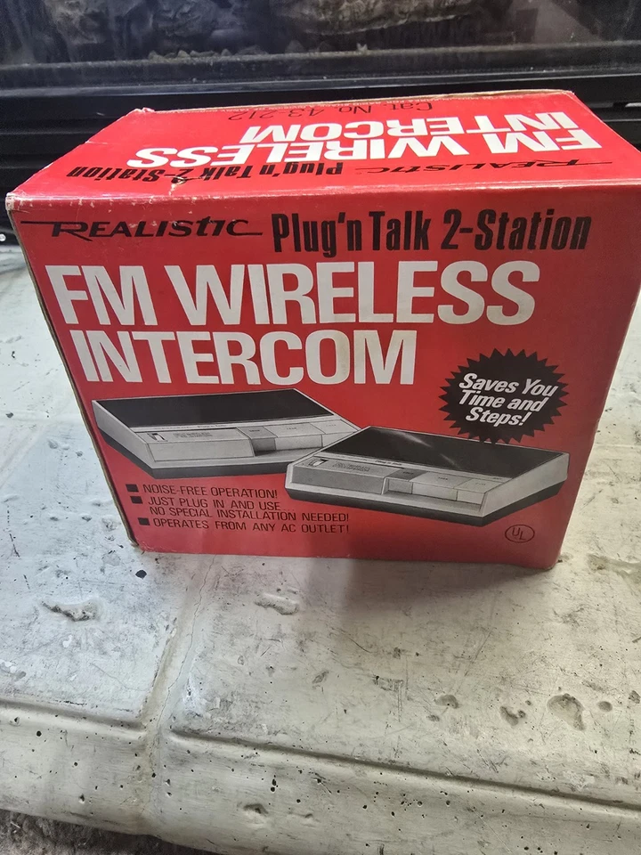 Realistic Plug N Talk Station Vintage Works - Image 1 of 4