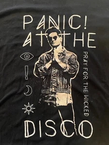 XL CAMISETA PANIC AT THE DISCO 2019 GIRA DE CONCIERTOS ¡GRAN FORMA! REZA POR LOS MALVADOS - Imagen 1 de 4