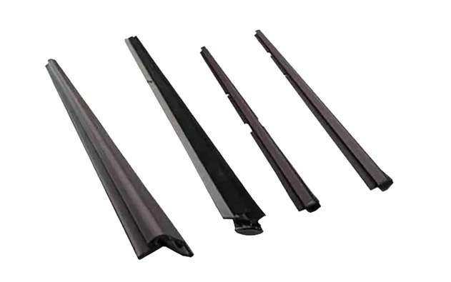 WEATHERSTRIP SET FOR JEEP GRAND CHEROKEE 99-04 4.7 4.0 - Image 1 of 1