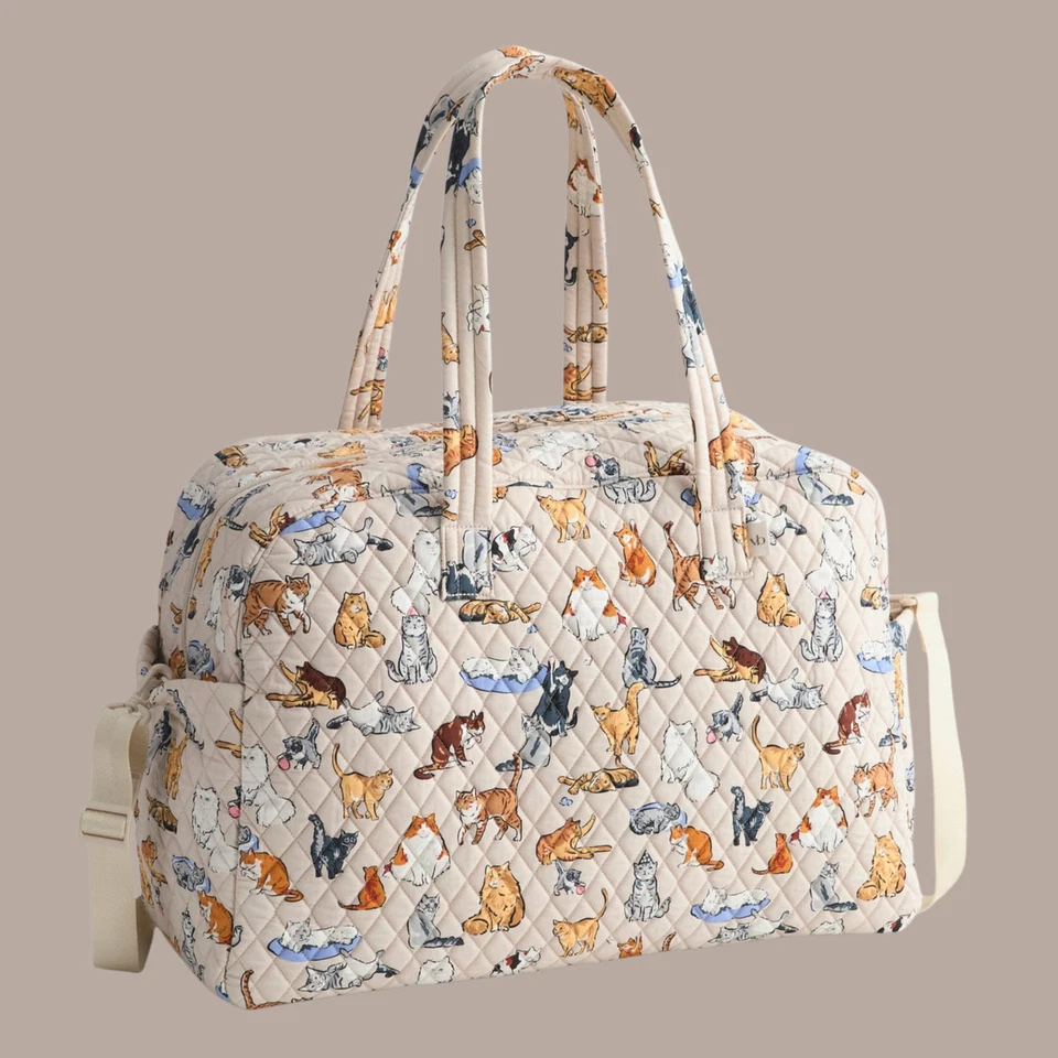 Nueva bolsa de equipaje de viaje Vera Bradley A CATS LIFE grande de fin de semana beige Foto 1 de 4