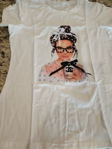 Large Womens Graphic Tee - Picture 1 of 3