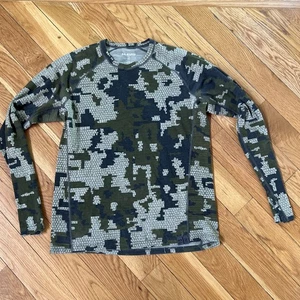 KUIU 125 NUYARN MERINO WOOL HUNTING SHIRT, MEN'S SIZE M, VERDE CAMO, BASE TOP - Picture 1 of 5
