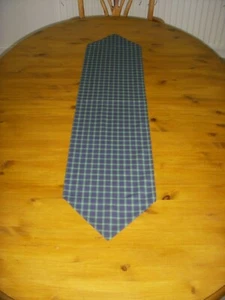 Christmas Table Runner Green TARTAN 110cm x 25cm Decoration POINTED Burns night - Picture 1 of 2