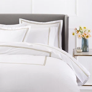 Luxury Soft Brushed 400-Thread-Count Egyptian Cotton Embroidered Duvet Cover Set - Picture 1 of 5
