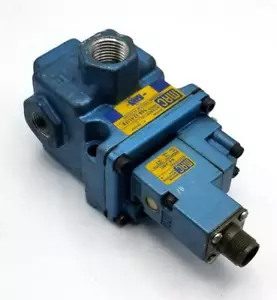 MAC 56B-12-611FA Solenoid Valve 24 VDC 150 PSI - Picture 1 of 3