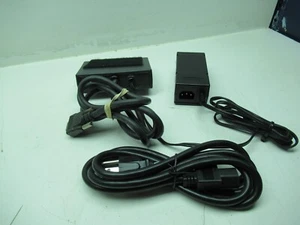 Extron P/2 DA2 PLUS Dual Output VGA/XGA/UXGA Distribution Amplifier Splitter - Picture 1 of 8