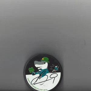 Happy St. Patrick's Day 2014 Sharks Mystery Puck Auto M Havlat Free Shipping - Picture 1 of 2