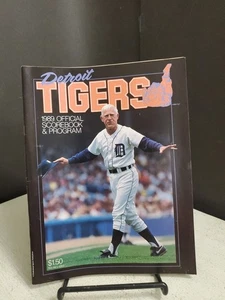 DETROIT TIGERS 5-15-1989 SCORE BOOK OFFICIAL PROGRAM vs Chicago White Sox Scored - Picture 1 of 8
