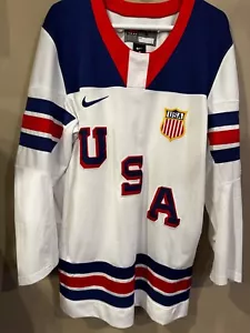 Nike USA Hockey World Juniors Jersey - Picture 1 of 5