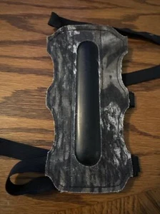 Archery Arm Guard Camouflage - Picture 1 of 4