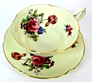 Vintage Royal Doulton #V2167 Tea Cup and Saucer Bone China England Floral - Picture 1 of 9