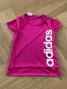 Camiseta Adidas Rosa Niñas Talla Pequeña 5/6 Años En muy buena condición - Imagen 1 de 4
