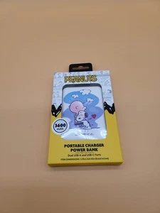 Peanuts Charlie Brown & Snoopy Portable Charger Power Bank -  3600 mAH - NIB - Picture 1 of 13