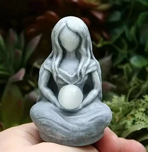 Miniatur Fee Mondgöttin 2,5" Garten Statue spirituell Wicca - Bild 1 von 1