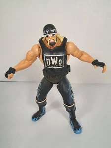 Vintage 1999 ToyBiz WCW NWO Hollywood Hulk Hogan Actionfigur mit Shirt & Gürtel - Bild 1 von 2